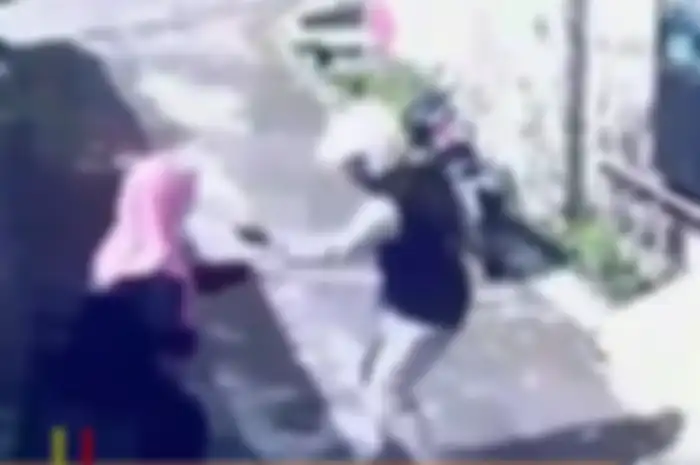 Jambret ini kualat gara-gara merampok emak-emak