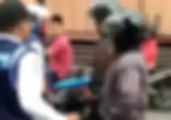 Simpang Asoka Mencekam, Video Pemotor Tantang Duel Petugas Dishub, Enggak Terima Ditegur