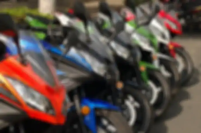 Pilihan warna Kengo R350