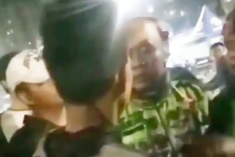 Video Pengojek Online Terlibat Kericuhan di Pasar Senen, Jalanan Mendadak Macet   