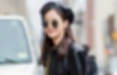 Kekinian Abis! 5 Inspirasi Gaya Buat Tampil Kece Pakai Beret Hat