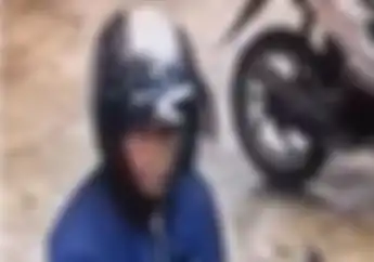 Laknat! Kurang dari 10 Detik Maling Ini Bisa Gondol Motor Baru