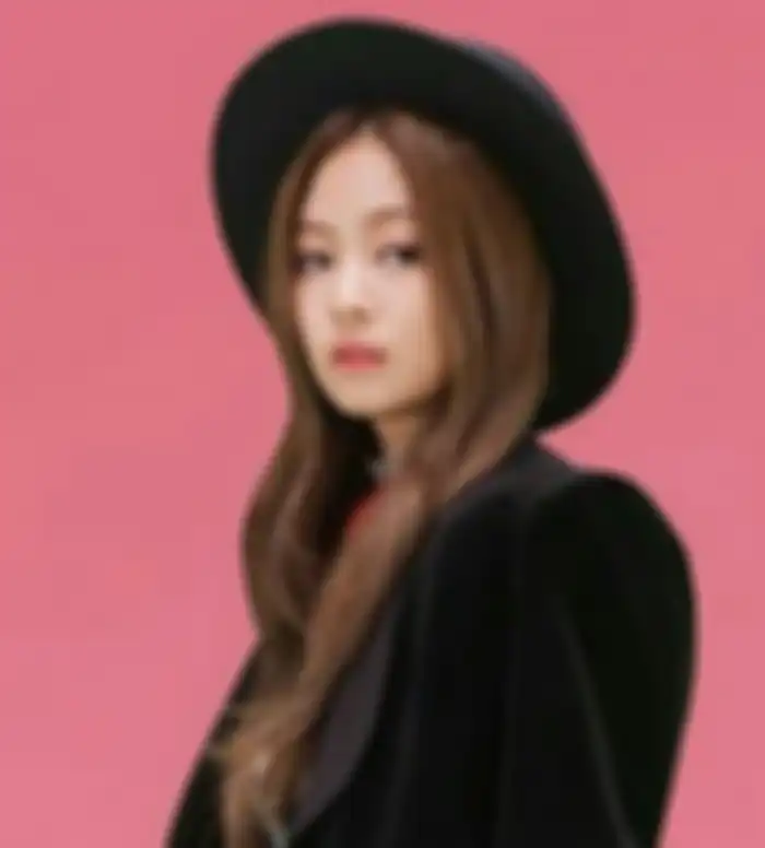Jennie BLACKPINK fedora hat