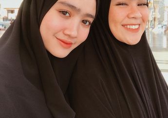 Kompak Banget, Febby Rastanty Pergi Umrah Bareng Sivia Azizah