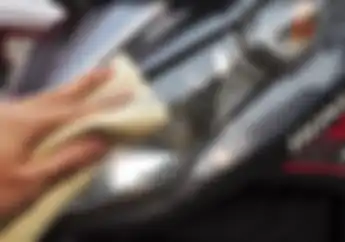 4 Cairan Ini Dilarang Keras Kena Bodi Motor, Salah Satunya Buat Ngusir Nyamuk!