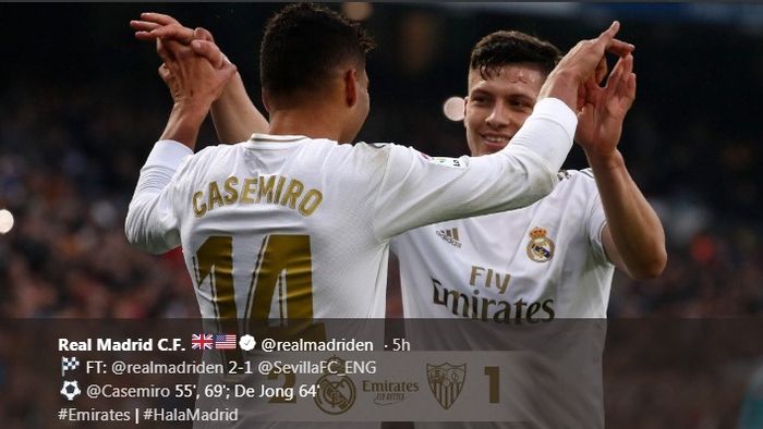 Dua pemain Real Madrid, Casemiro dan Luka Jovic, seusai mengalahkan Sevilla dalam laga di Estadio Santago Bernabeu, Sabtu (18/1/2020).