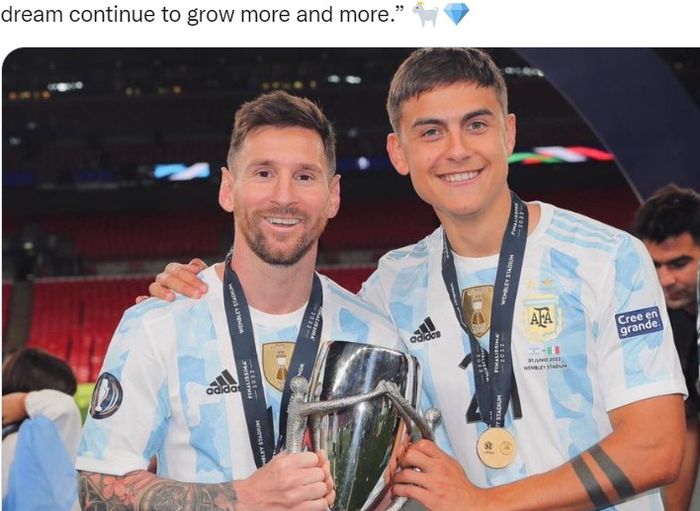 Dua pemain timnas Argentina, Lionel Messi dan Paulo Dybala.