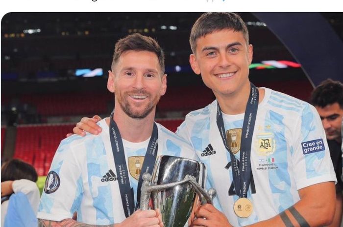 Dua pemain timnas Argentina, Lionel Messi dan Paulo Dybala.