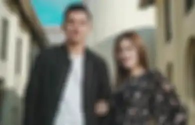  Makin Lengket Bak Perangko, Dory Harsa Getol Umbar Kemesraan dengan Nella Kharisma dan Tak Segan Lakukan Hal Mengejutkan Ini di Atas Panggung Sampai Bikin Sang Biduan Tersipu