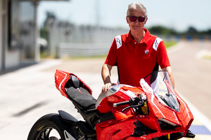 Paolo Ciabatti, Sport Director Ducati Corse, ungkap pengumuman pembalap yang gantikan Andrea Dovizioso di MotoGP Catalunya (27/9/2020) calonnya adalah Francesco Bagnaia dan Johann Zarco
