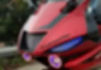 Keren! Yamaha R15 Pakai Fairing Kayak Moge R6, Sudah Dijual Nih!