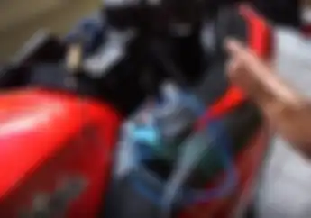 Mau Bikin Sensor Sidik Jari di Motor? Video Pria Ini Kasih Tahu Caranya Dengan Rinci