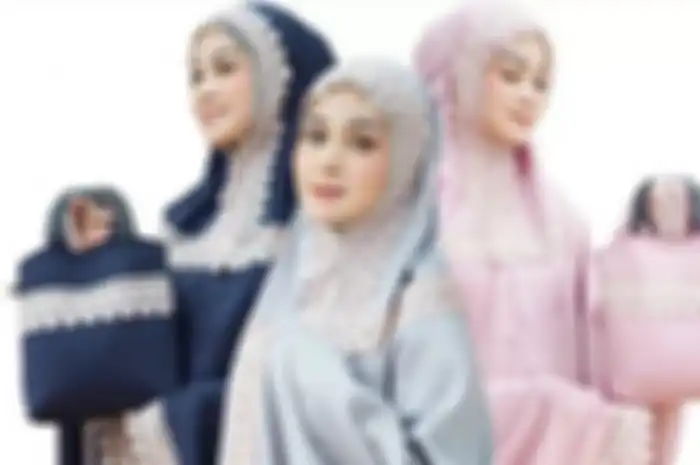 Mukena silk dari AR_RUQIAH. 