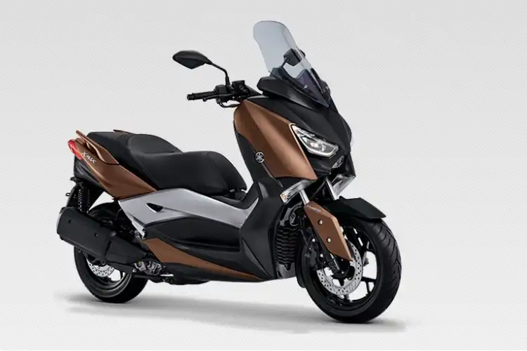 Loe Mau Ganti Ban Yamaha Xmax? Nih, Banyak Pilihannya..