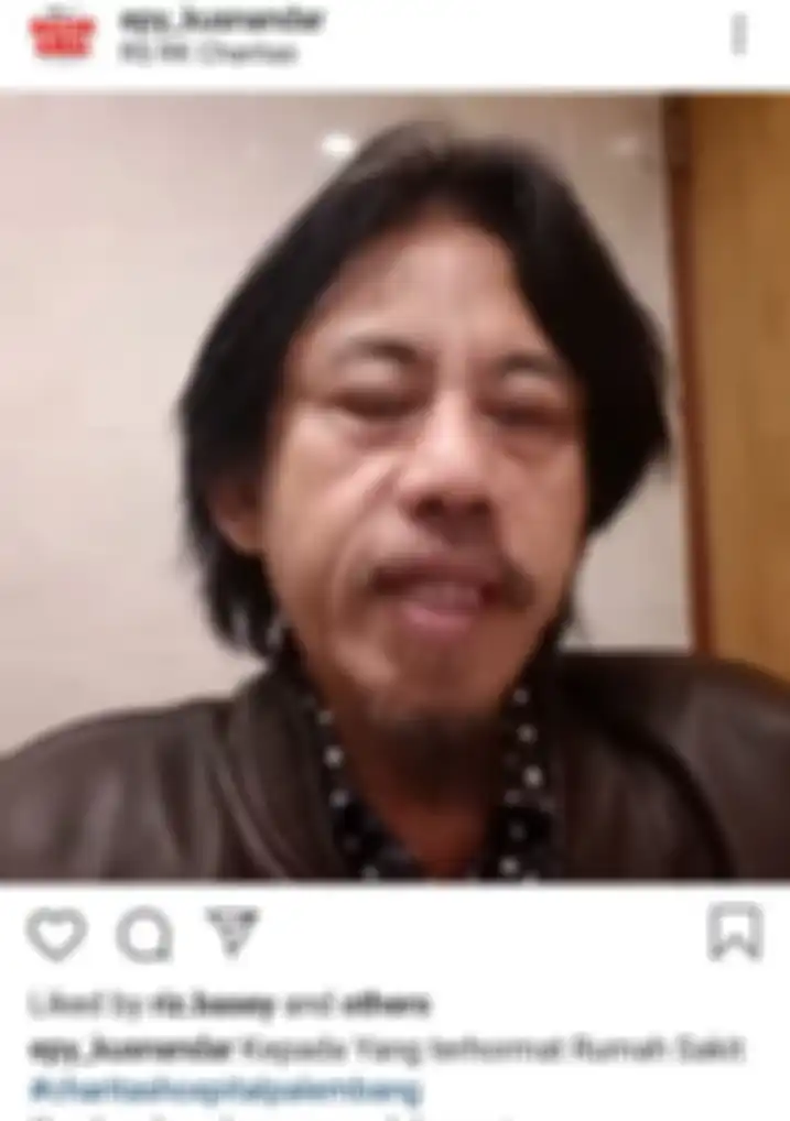 Epy memohon pada pihak rumah sakit untuk memberi pelayanan pada mertuanya