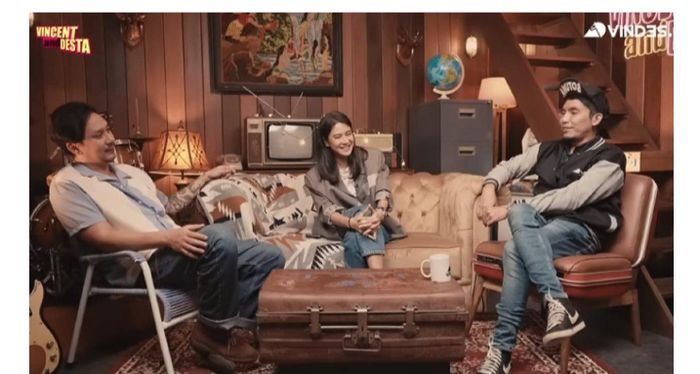 Dian Sastro di YouTube Vindes