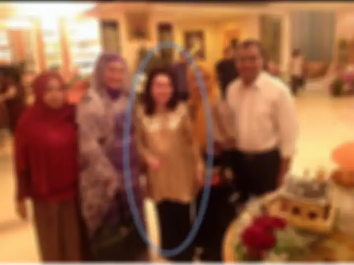 Tri hanurita, mantan istri irwan mussry