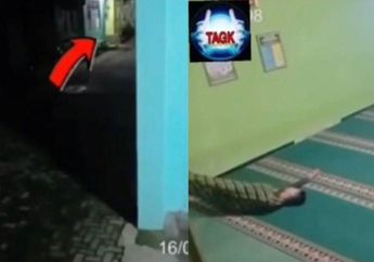 Terekam CCTV! Lagi Tidur di Mushola Pria Ini Tetiba Ada yang Menyeretnya ke Luar tapi Tak Terlihat Sosoknya, Langsung Begini Saat Sadar