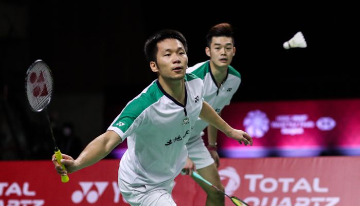 Pasangan ganda putra Taiwan, Lee Yang/Wang Chi Lin, pada semifinal BWF World Tour Finals 2020 di Impact Arena, Bangkok, Sabtu (30/1/2021).