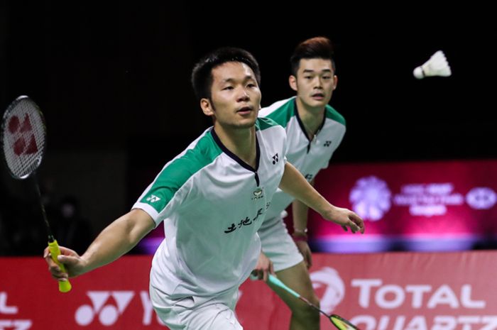 Pasangan ganda putra Taiwan, Lee Yang/Wang Chi Lin, pada semifinal BWF World Tour Finals 2020 di Impact Arena, Bangkok, Sabtu (30/1/2021).