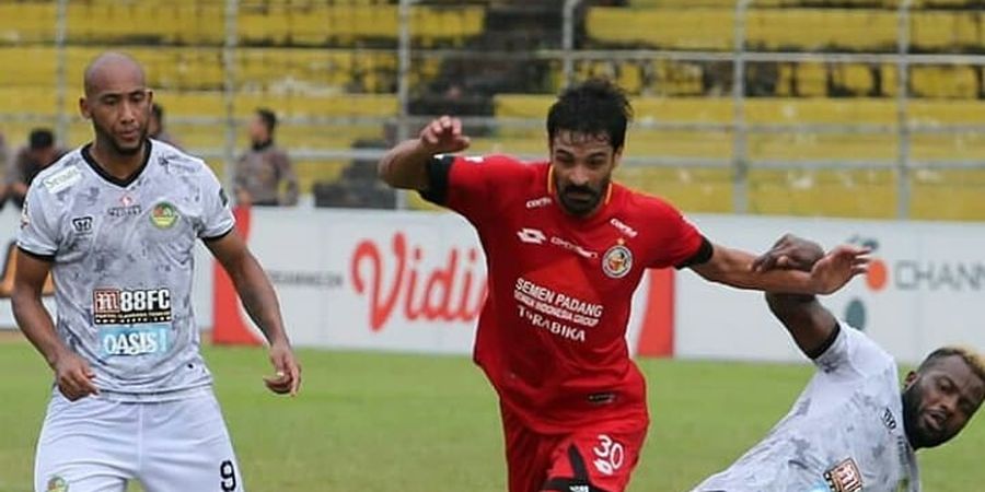 Tira Persikabo Tenggelamkan Semen Padang di Hadapan Pendukungnya