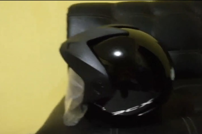 Penampakan helm 'hadiah' Honda All NEw PCX 150