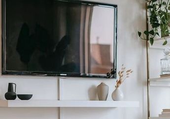 4 Cara Membersihkan Layar TV LED yang Benar, Dijamin Bikin Kinclong Seperti Baru!