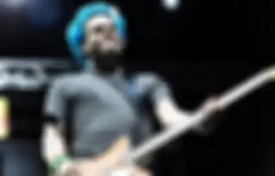 Fat Mike Sang Vokalis Meninggal Dunia di Video Klip Terbaru NOFX