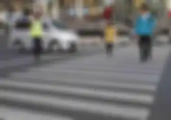 Lihat Nih Penampakan Zebra Cross 3D Keren, Bikin Senyum Yang Melintas..
