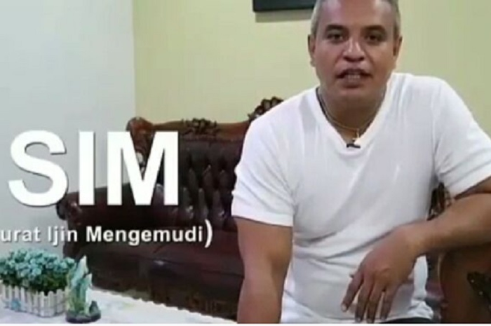 Beredar video pembelaan pengendara lupa bawa SIM enggak bisa ditilang.