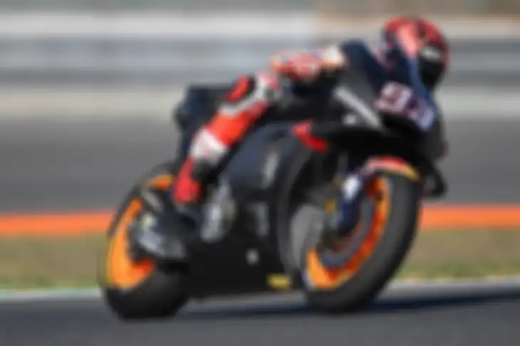 Marc Marquez menjalah motor tanpa livery Repsol di sirkuit Brno, (6/8/2018)