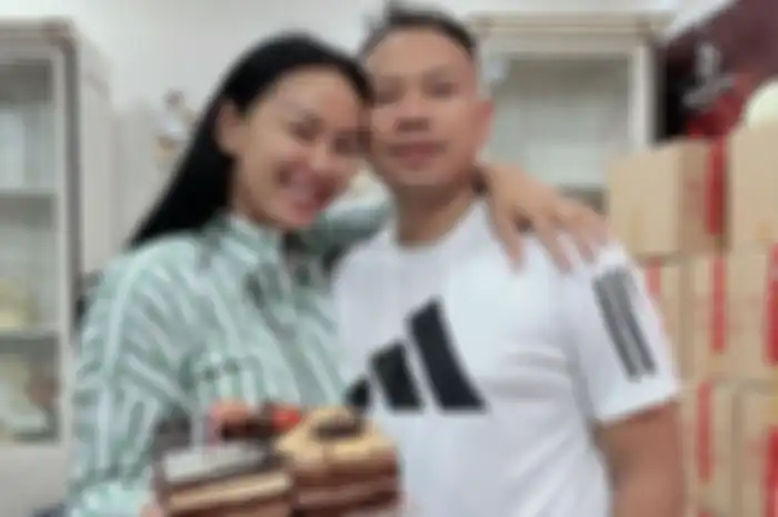Vicky Prasetyo dan Kalina Ocktaranny