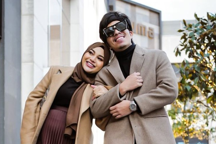 Aurel Hermansyah dan Atta Halilintar belanja di Turki