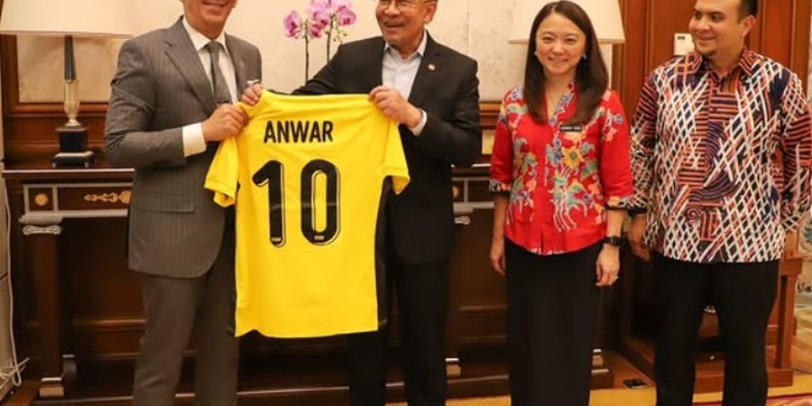 Kontras dengan Timnas Indonesia, Fans Malaysia Marah Disuruh Beli Tiket seperti Kucing dalam Karung