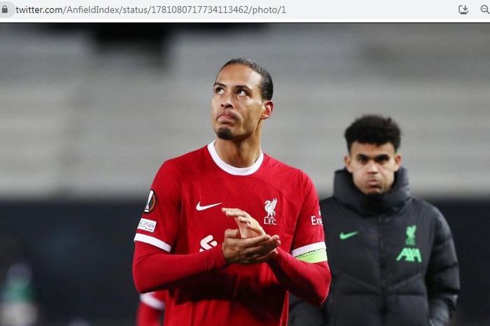 Kapten Liverpool, Virgil van Dijk, menegaskan komitmennya bersama klub kendati dipimpin oleh pelatih baru Arne Slot.