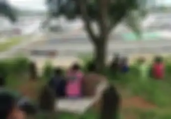 Nonton WSBK Mandalika 2022 Masih Boleh dari Atas Bukit atau Naik ke Pohon?