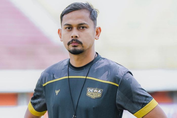 Asisten Pelatih Dewa United FC, Bayu Eka Sari alias Bang BES.