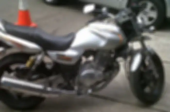 Ilustrasi Suzuki Thunder 250