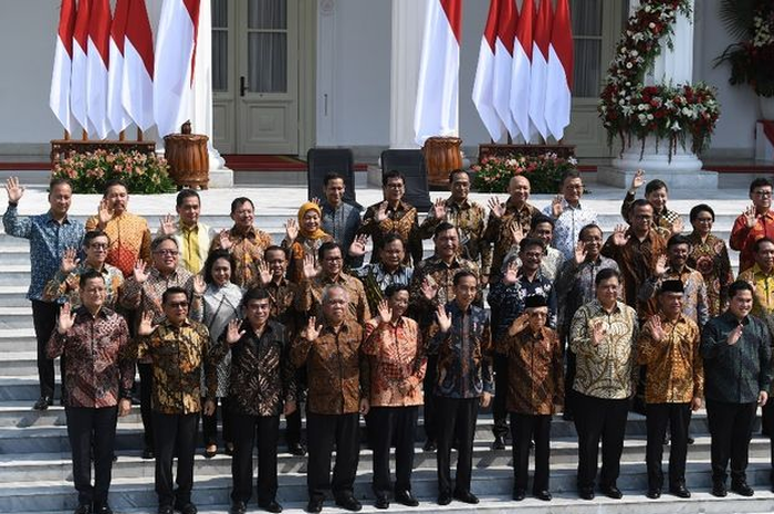 3 Hari Dinantikan, Presiden Jokowi Akhirnya Umumkan Daftar Lengkap Nama Menteri Kabinet Indonesia Maju 2019-2024