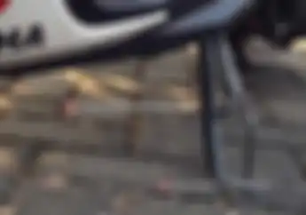 Usahakan Jangan Parkir Pakai Standar Samping Saat Mudik, Kenapa Ya?