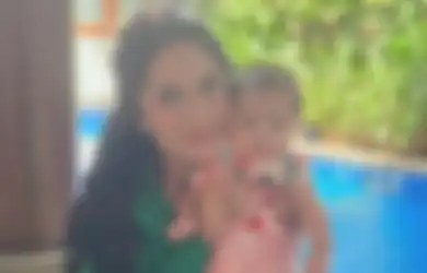 Pertama Kali Boyong Ameena Liburan ke Pantai, Krisdayanti Wanti-wanti Atta-Aurel hingga Peringatkan Hal Penting Ini: Traveling Sama Bayi Itu Beda
