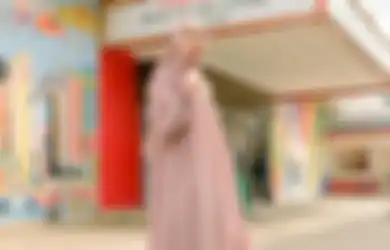 5 Warna Baju Lebaran 2024 Buat Remaja. Enggak Norak Sesuai Usia
