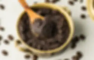 Tolong Mulai Hari Ini Jangan Buang Ampas Kopi, Ternyata Bisa Usir Semut hingga Bersihkan Alat Dapur Ini..