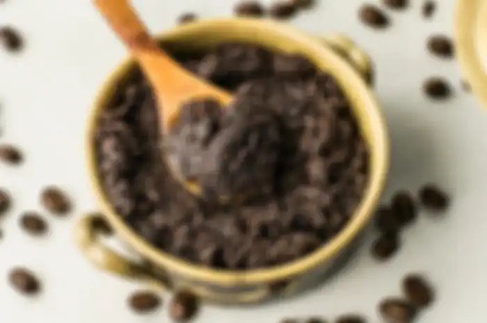 Jangan Dibuang, Ampas Kopi Bisa Digunakan untuk Bersihkan Alat Dapur Sampai Atasi Bau Kamar Mandi!