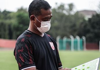 Imbang Dua Laga beruntun, Persis Solo Bakal Pecat Eko Purdjianto?