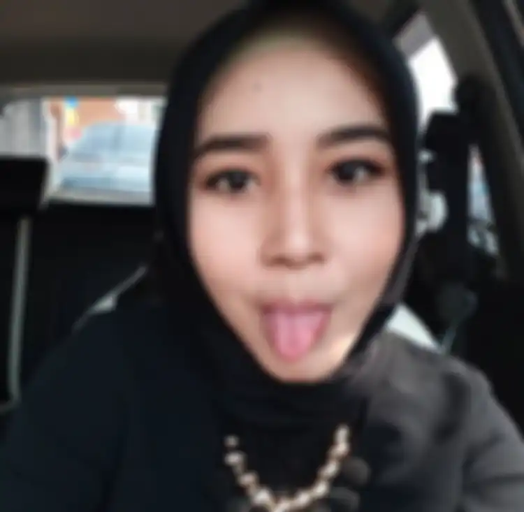 Ibu Guru Cantik