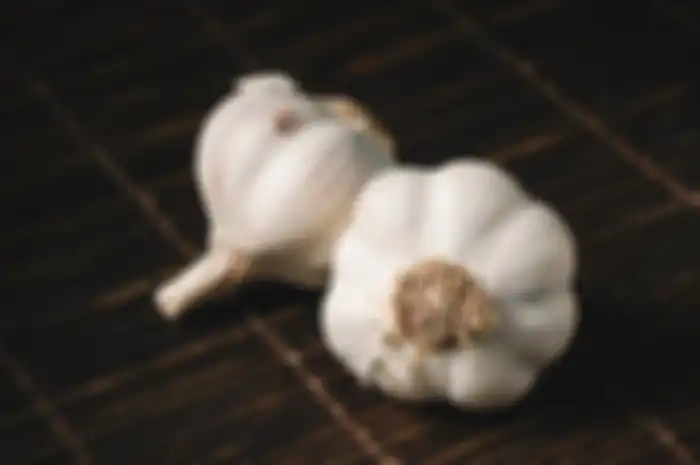 Bawang putih bisa jadi obat hama loh