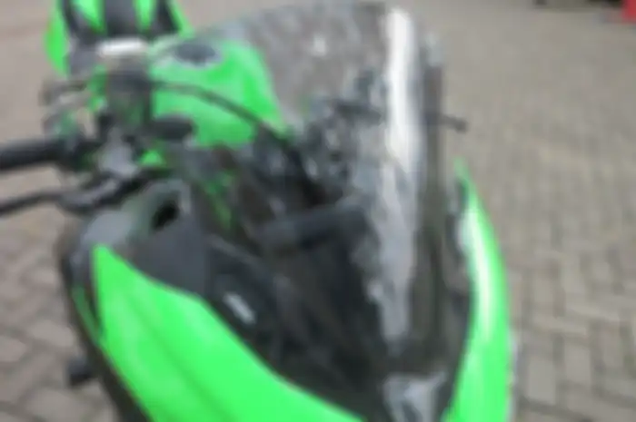 Ubahan terakhir untuk meningkatkan performa New Kawasaki Ninja 250 ini adalah penggantian knalpot ke knalpot versi racing, misal seperti 