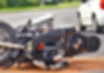 Gagal Nyalip, Pengendara Motor di Depok Tewas Terlindas Truk