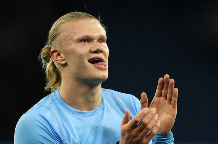 Penyerang Manchester City, Erling Haaland, ingin dipinjam oleh klub kasta ke-7 Liga Inggris, Ashton United FC, selama 28 hari lantaran menganggur pada Piala Dunia 2022.